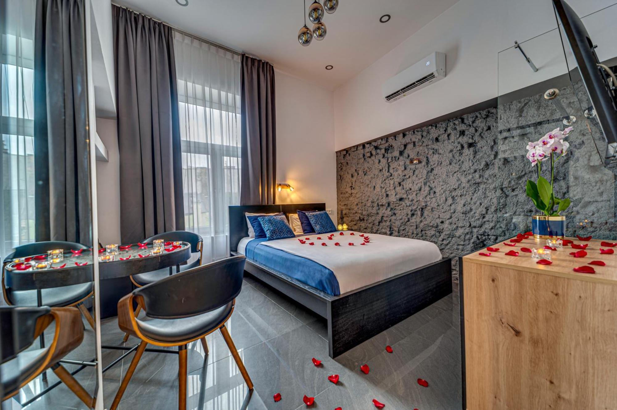 Komorowski Luxury Guest Rooms Cracóvia Exterior foto